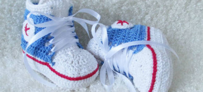 Пинетки-кеды крючком: мастер-класс для молодых мам