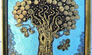 Картина денежного дерева из настоящих монеток