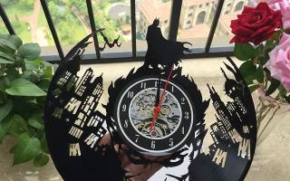 Часы из виниловой пластинки для декора кухонного интерьера