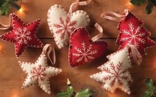 Елочные игрушки из фетра: готовимся к праздничной суматохе