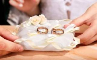 Подушка для колец на свадьбу: идеи для быстрого и качественного изготовления