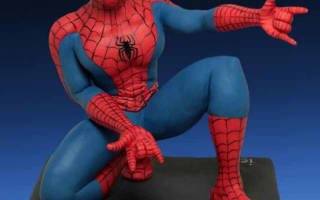 Человек-паук из мастики для любителей комиксов и сладкого