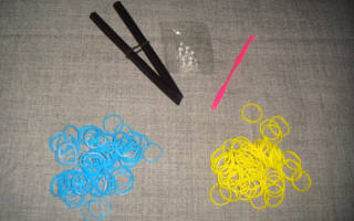 Как сплести из резинок браслет «тротуар» для стильного дополнения образа