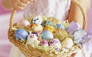 Пасхальная композиция своими руками для украшения праздничного стола